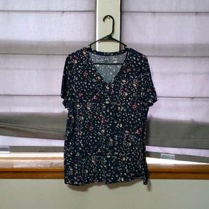 Size 18/20 floral T-shirt from Lane Bryant